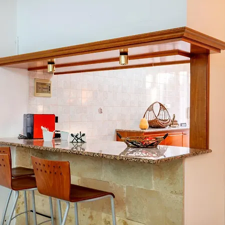 Dany With Pool * Villa Castelli